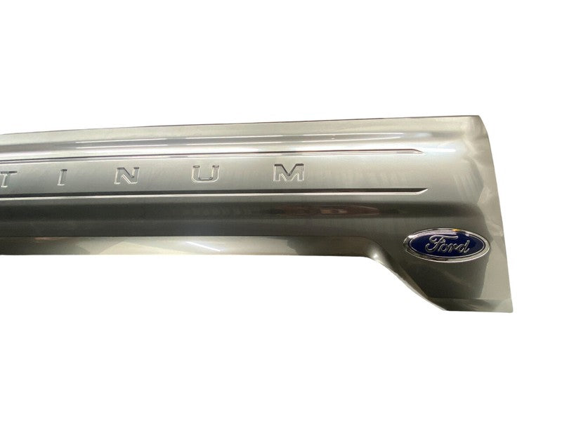 JL3Z99425A34AA 2018-2020 Ford F150 Platinum New OEM Tailgate Molding JL3Z99425A34AA 