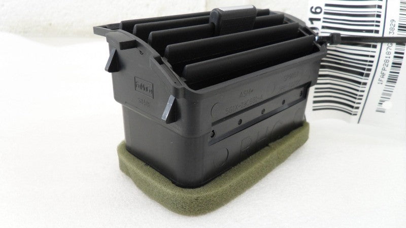 5G1X19C681A 2005-2007 Ford Five Hundred CR Dashboard Air Vent Used 5G1X19C681A OEM