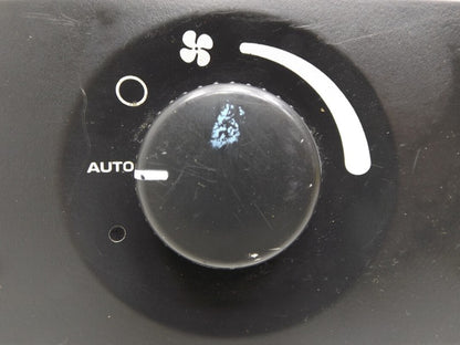 UF25XDVAA 2004-2008 Chrysler Pacifica Rear Climate Control Panel Used OEM 0UB52TRMAC