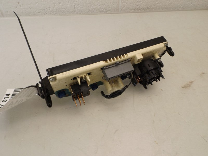 9351325 1998-2005 GMC Sonoma Climate Control Panel Used OEM 16250545