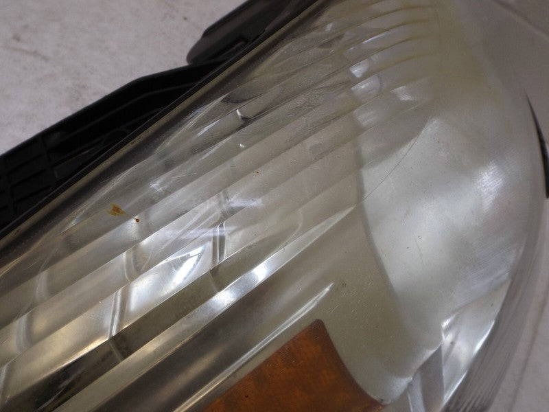20840410 2009-2012 Chevrolet Traverse FR Headlight Assembly Used 20794801 OEM