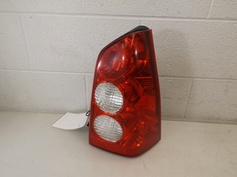 EF9151180C 2005-2006 Mazda Tribute Passenger RR Tail Light Assembly Used EF9151180C OEM