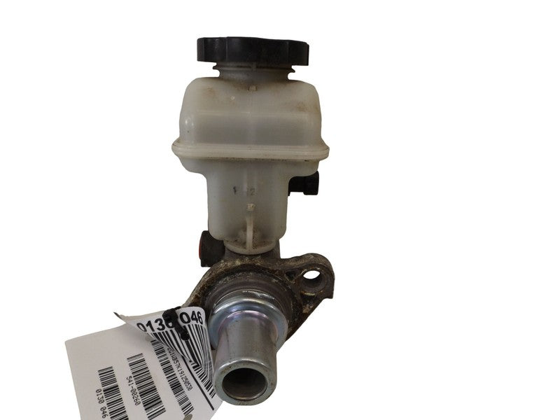 22796285 2009-2011 Chevrolet Impala Brake Master Cylinder 3.5L Used 22796285 OEM