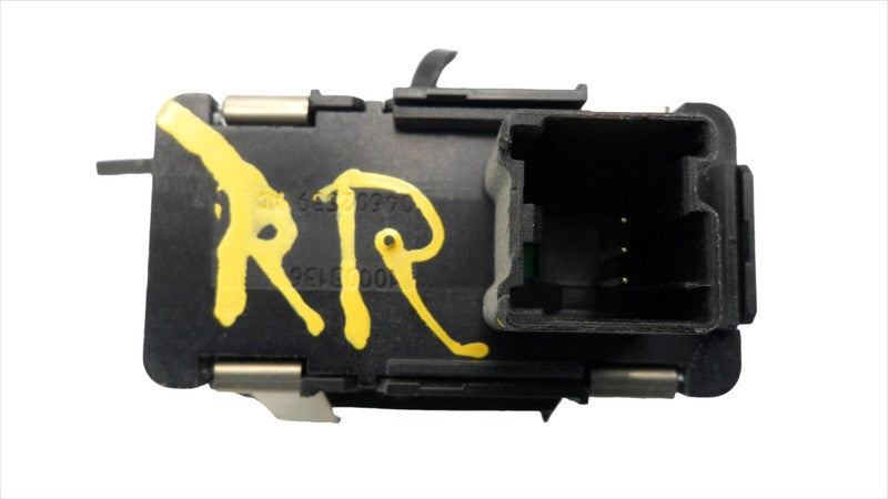10032637 2008-2010 Dodge Grand Caravan Passenger RR Window Switch Used 4602531AF 