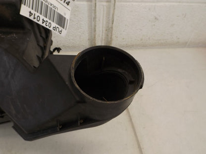 22712132 1995-2005 Chevrolet Cavalier Air Filter and Housing Assembly Used OEM 24577590