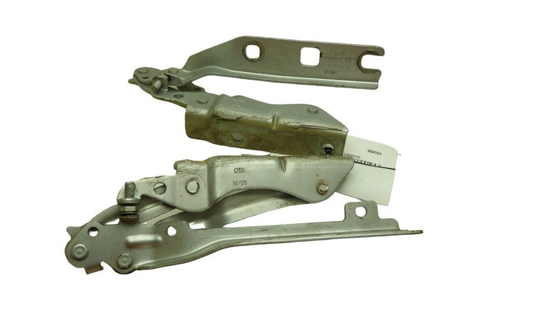 5K0823301 2006-2009 Volkswagen Rabbit Driver FL Passenger FR Hood Hinge Used 5K0823301 OEM