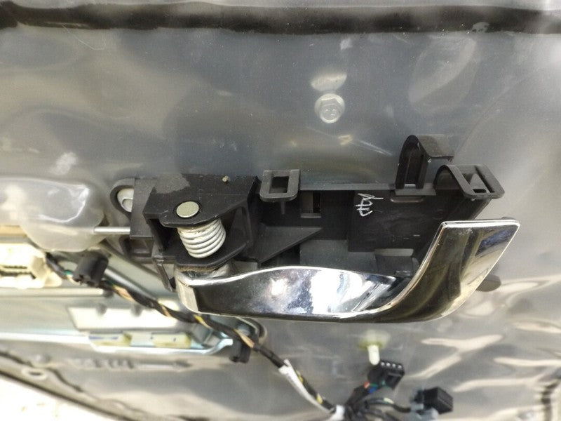 89025817 2004-2009 Cadillac SRX Driver Rear RL Exterior Door Assembly Used OEM 89025817