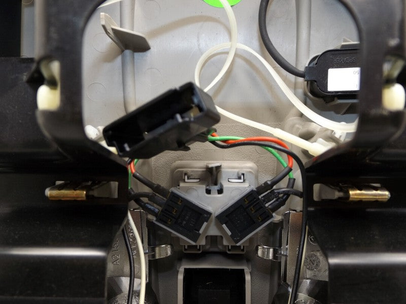 22780296 2010-2017 Chevrolet Equinox Dome Light Assembly Used OEM AKE17591