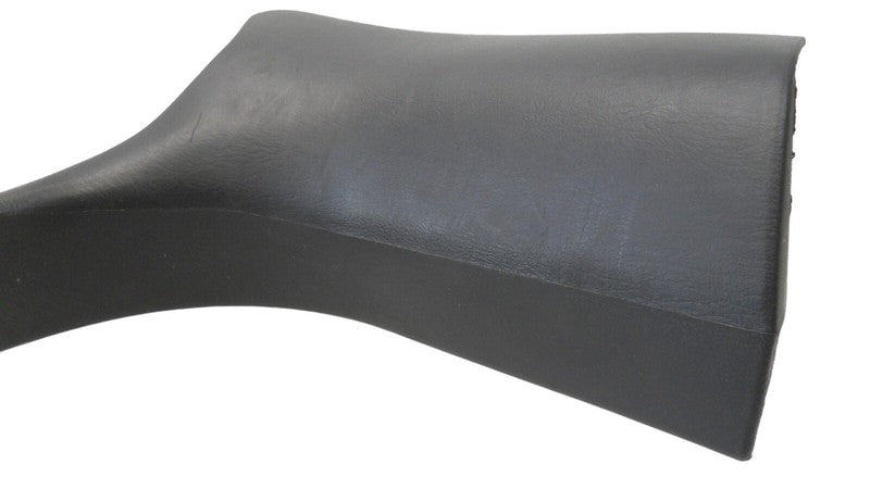 F8VB5402348 2003-2011 Lincoln Town Car Passenger FR Kick Panel Trim Used 3W1Z5402344AAA OEM