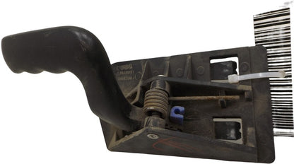 15029904 2003-2006 Chevrolet Silverado Passenger FR Interior Door Handle Used OEM