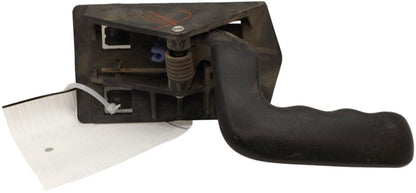 15029904 2003-2006 Chevrolet Silverado Passenger FR Interior Door Handle Used OEM