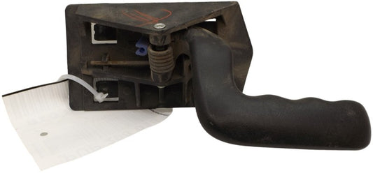 15029904 2003-2006 Chevrolet Silverado Passenger FR Interior Door Handle Used OEM