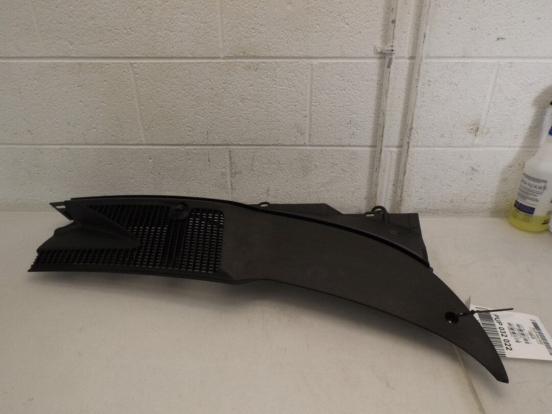 55056006AG 2002-2005 Dodge Ram 2500 Passenger Right Wiper Cowl Cover Piece Only Used OEM