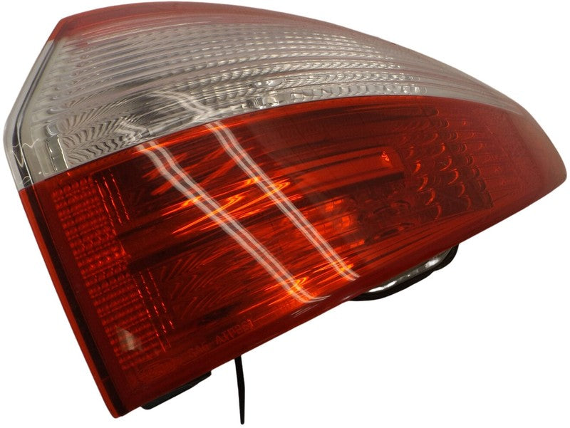 D2BZ13404B 2011-2019 Ford Fiesta Passenger Rear RR Tail Light Used OEM B2BB13404