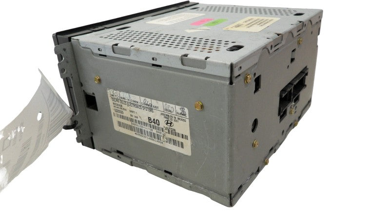 B409618026900 2001-2006 Hyundai Santa Fe Radio Control Unit Used 9618026510SF OEM
