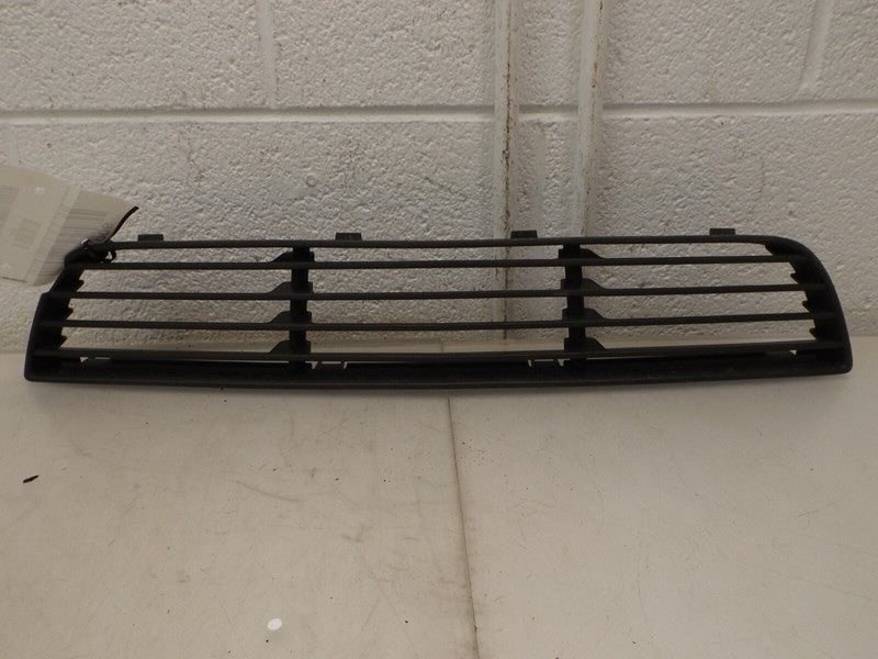 15276074 2005-2010 Chevrolet Cobalt Front Grille Used OEM 15276074