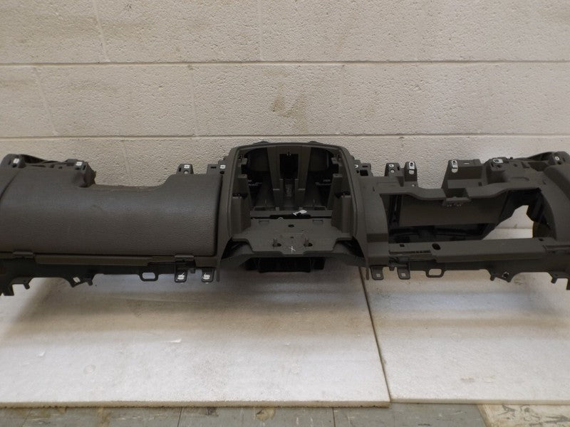 5JX85WL8AC 2002-2007 Jeep Liberty Dashboard Panel Assembly Used OEM 5JX85WL8AC