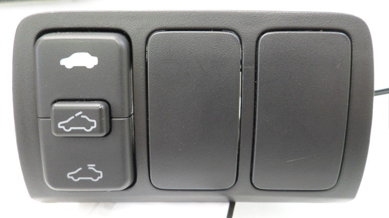 35830SDAA01 2004-2008 Honda Accord Sunroof Switch Used 35830SDAA01 OEM