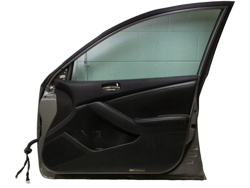 801019HA0A 2007-2012 Nissan Altima Passenger Front FR Door Assembly Used OEM 801019HA0A