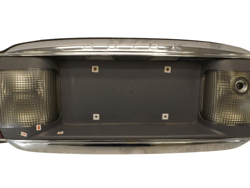16525084 2000-2005 Buick Lesabre Rear Center Tail Light License Plate Assembly Used OEM