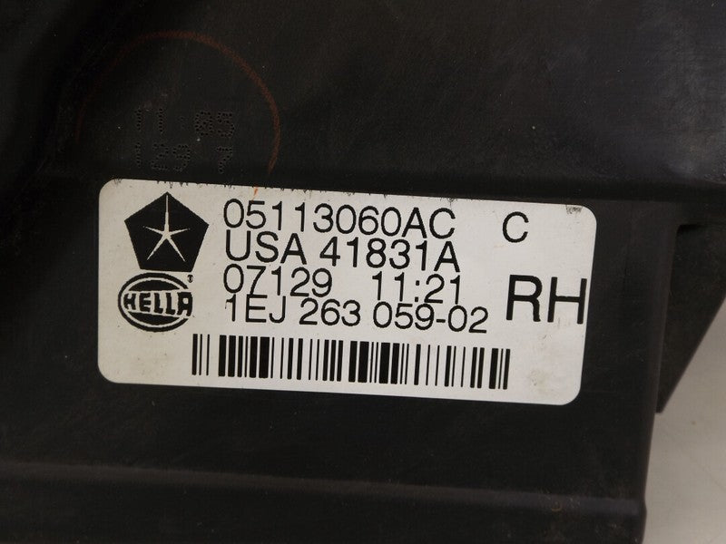 4857728AC 2004-2008 Chrysler Pacifica Passenger FR Headlight Used OEM 05113060AC