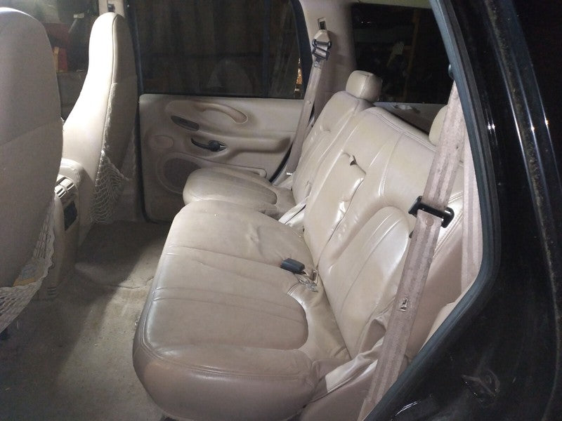 YL3Z1503599AAD YL3Z1503599AAD 1999 Ford Expedition Body A-Pillar Trim Panel