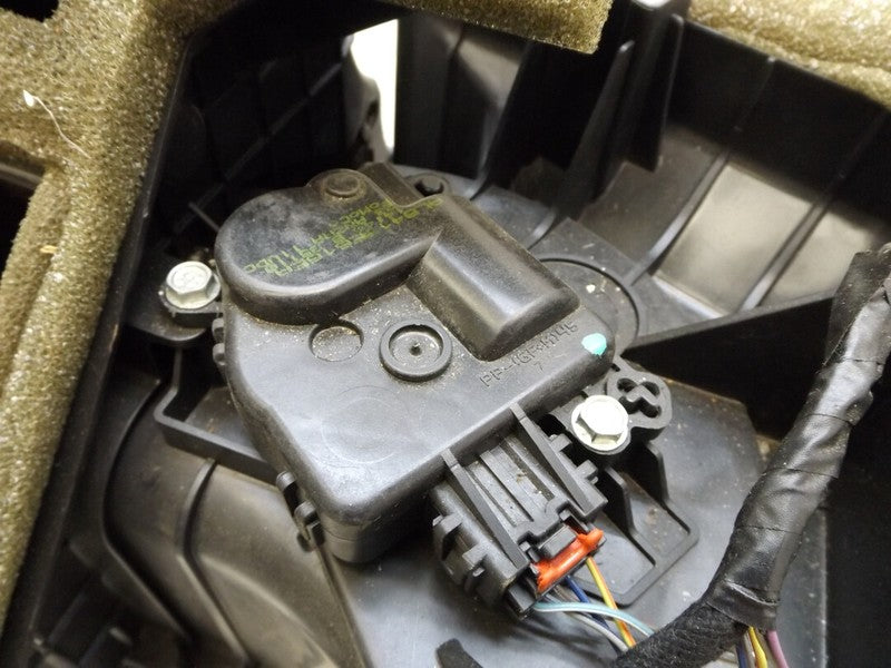 BL8419B555AC 2008-2012 Ford Escape A/C Evaporator Core and Case Assembly Used OEM BL8419B555A