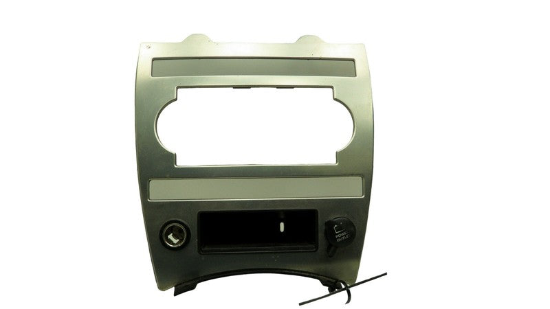 X35008106TJ 2005-2007 Jeep Grand Cherokee HVAC Heater Control Switch Bezel X35008106TJ OEM