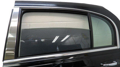 3W1Z5424631AA 2008-2010 Lincoln Town Car Driver RL Exterior Door Assembly Used 3W1Z5424631AA