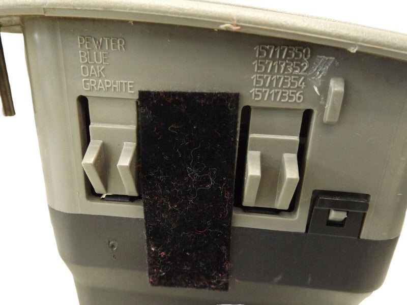 15717350 1999-2006 GMC Yukon Dashboard Air Vent Used 15169323 OEM