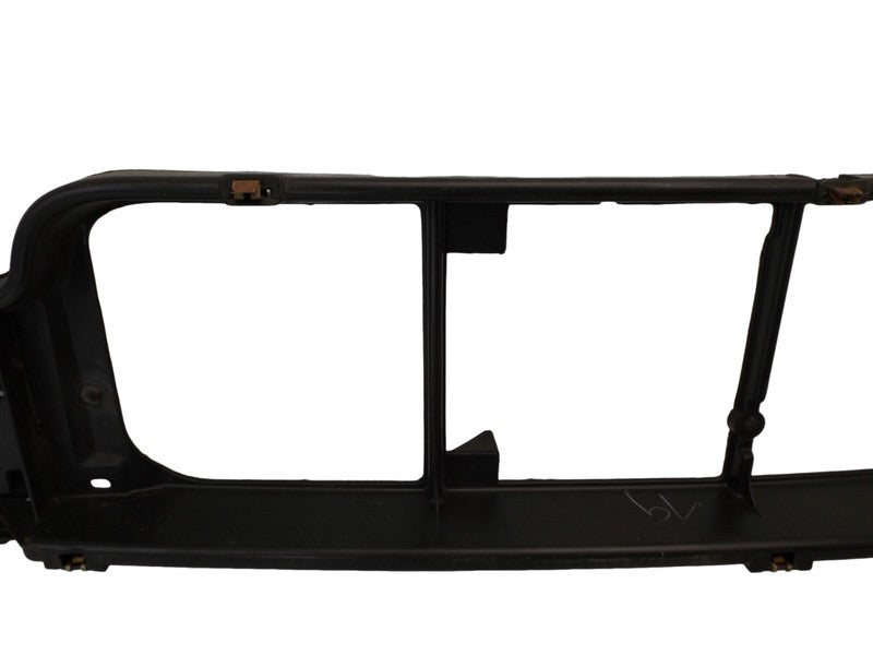4C2Z16138AA 1997-2008 Ford E-250 Front Header Panel W/ Lights Used OEM 4C2Z16138AA