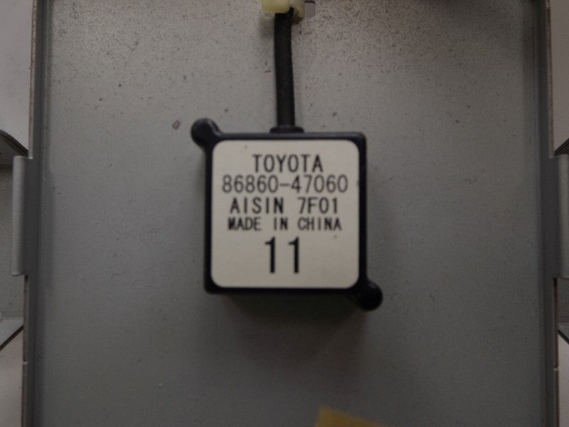 8686047060 2004-2009 Toyota Prius GPS Antenna Module Assembly Used OEM 86860-47060