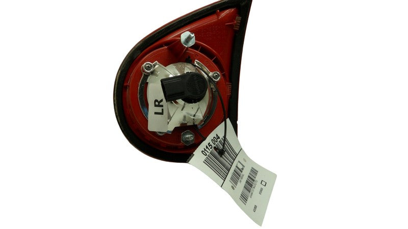 1K6945093F 2006-2008 Volkswagen Rabbit Passenger RL Tail Light Assembly Used 1K6945093F OEM