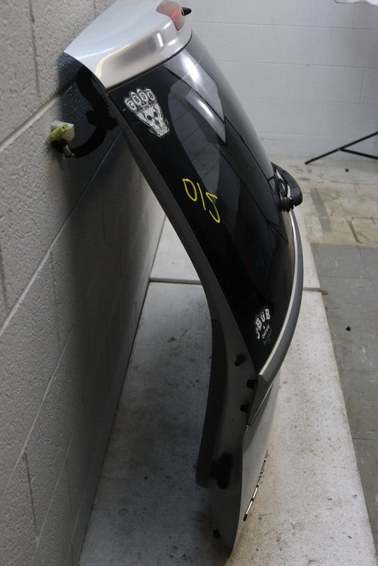 737001D050 2007-2012 Kia Rondo Rear Trunk Liftgate Assembly Used OEM 737001D050