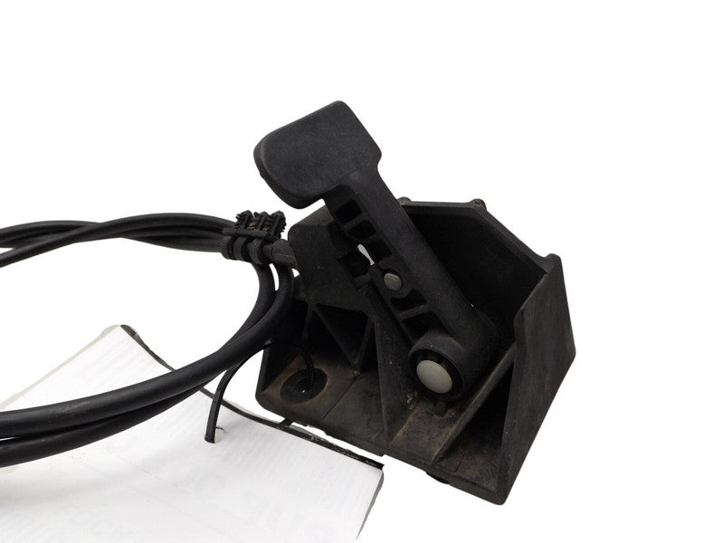 4L3Z16916AAA 2004-2008 Ford F-150 XLT Hood Release Cable Assembly Used OEM 4L3Z16916AAA