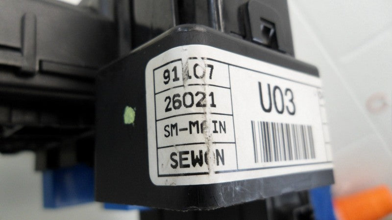 9118826105 2004 Hyundai Santa Fe Fuse Box 2.7L Used 9118826105 OEM
