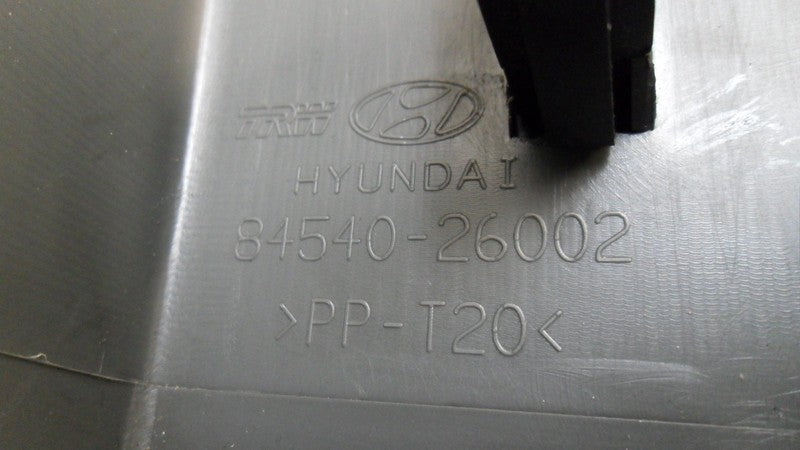 SW779505 2004-2006 Hyundai Santa Fe Glove Box W/ Housing Used SW779505 OEM