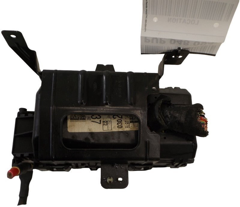 8L9T14398 2006-2010 Mercury Mountaineer Fuse Relay Box Used OEM 8L9T14398