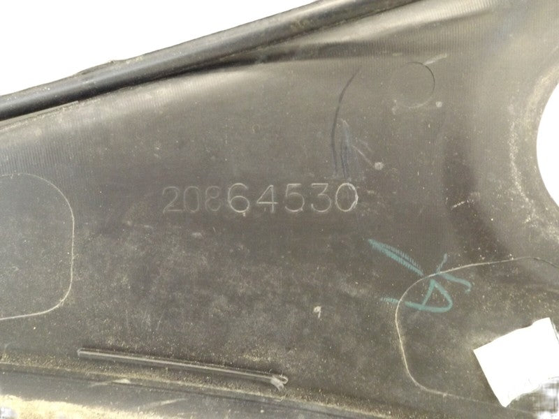 84057212 2010-2017 Chevrolet Equinox Windshield Wiper Cowl Cover Used OEM 20864530