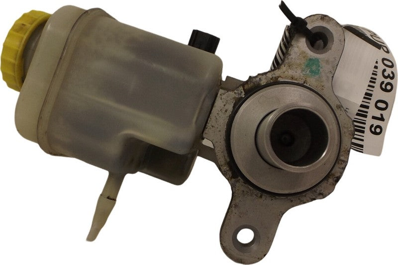 68004467AD 2008-2012 Jeep Liberty 3.7L Brake Master Cylinder W/ Reservoir Used OEM 202400