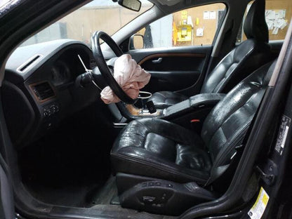 39804602 2010-2016 Volvo XC70 Driver Rear RL 2nd Row Seat Back Cushion Used OEM 39804602