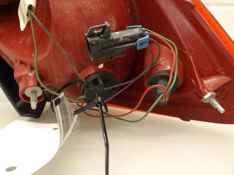 15242808 2005-2010 Pontiac G6 Passenger Rear RR Tail Light Used OEM 15242808