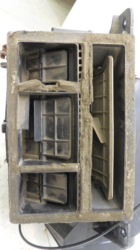 72110AE050 2004 Subaru Outback Heater Core Case 72110AE050