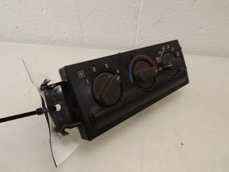 9351325 1998-2005 GMC Sonoma Climate Control Panel Used OEM 16250545