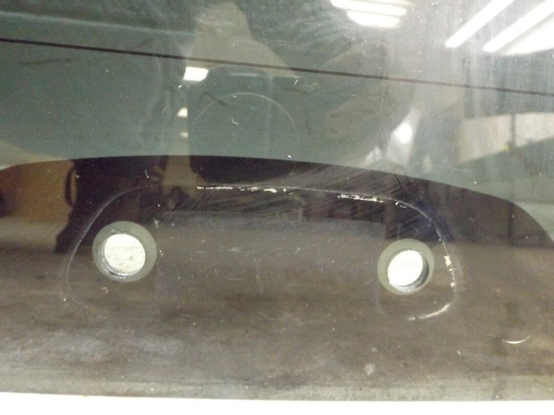 DB09578GTY 1999-2004 Jeep Grand Cherokee Rear Trunk Liftgate Glass Used OEM DB09578GTY 