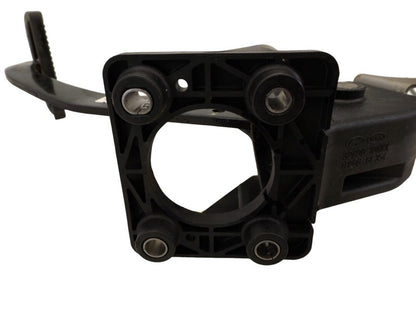 328001DXXX 2007-2012 Kia Rondo Brake Pedal Assembly Used OEM 328001DXXX
