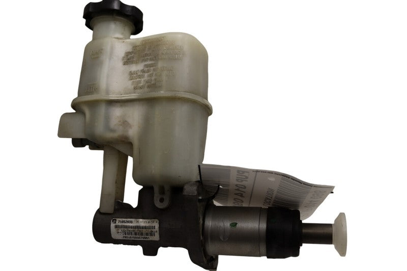 19209272 2005-2010 Pontiac G6 Brake Master Cylinder W/ Reservoir Used OEM 25952633