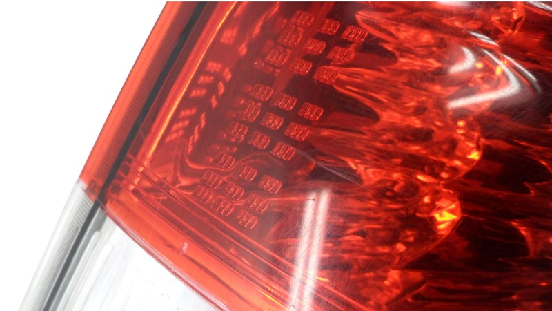 5182535AF 2011-2016 Chrysler Town &amp; Country FR Tail Light Assembly Used 5182535AF OEM