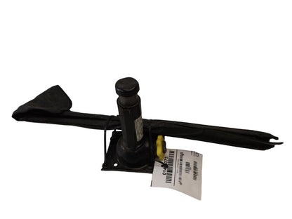 15110160 2008-2009 Chevrolet Silverado 1500 Spare Tire Jack Used 15110160 OEM