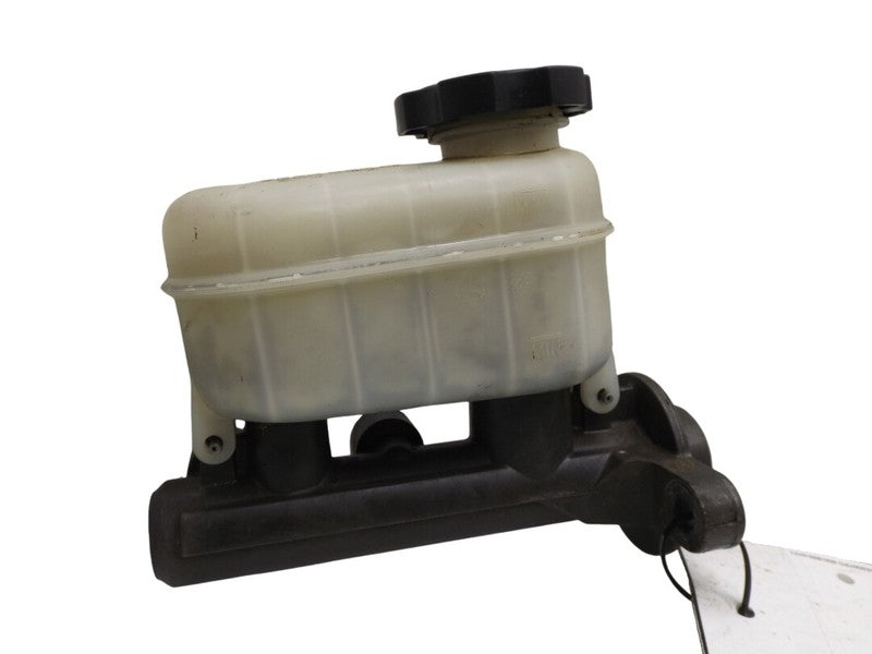 379327 1998-2005 Chevrolet Blazer Brake Master Cylinder W/ Reservoir Used OEM 379327